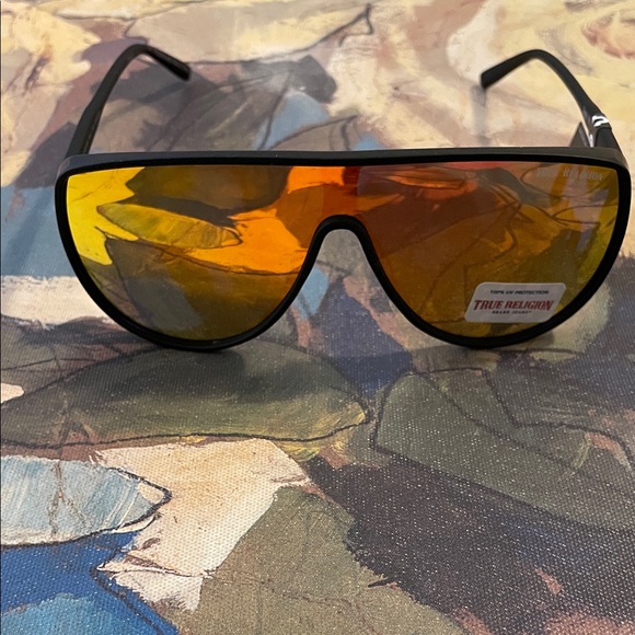 True Religion Black Frame Sunglasses Lenses